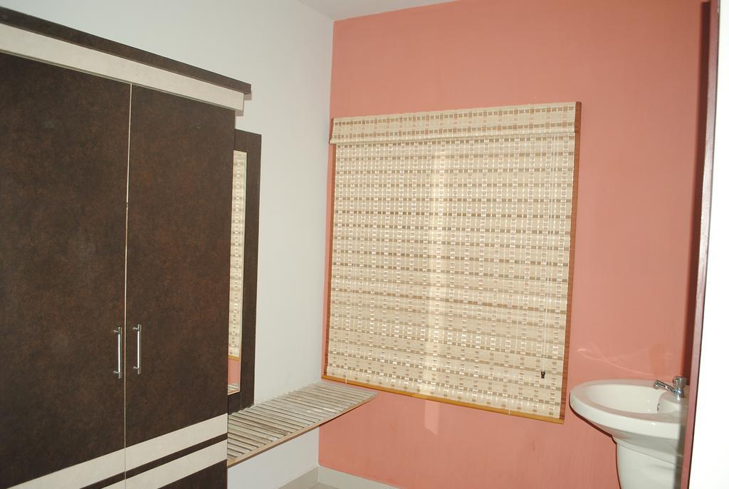 Ssr Hotel Srikalahasti Buitenkant foto